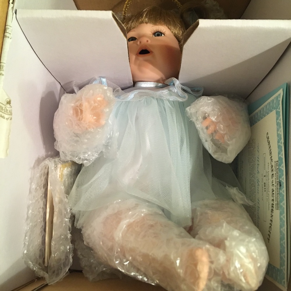 The Ashton-Drake Galleries “I Wish You Wisdom” 10” 1995 Porcelain Doll